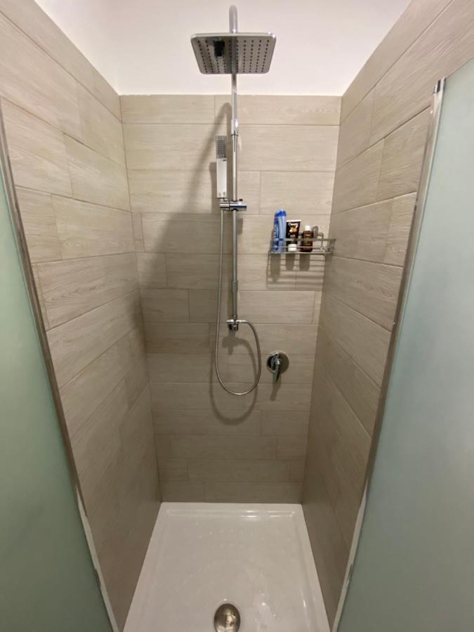 Casa Quadrifoglio Apartment ตารันโต ภายนอก รูปภาพ